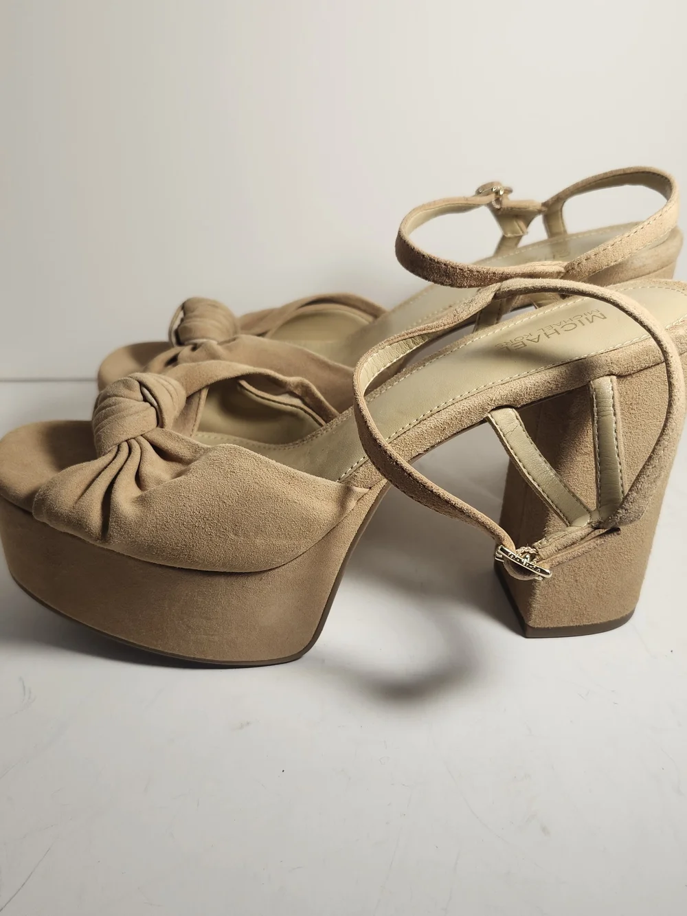 Michael Kors Size 7.5 Tan Suede Platform Sandals
